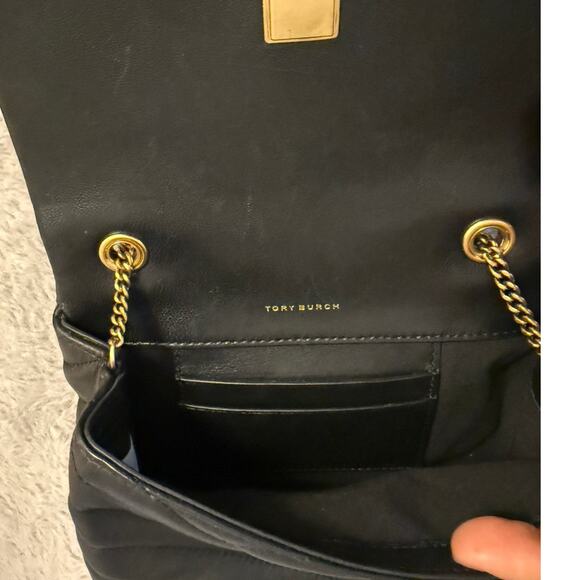 Tory Burch Kira Mini Chevron Quilted Crossbody Bag Black - Picture 9 of 9